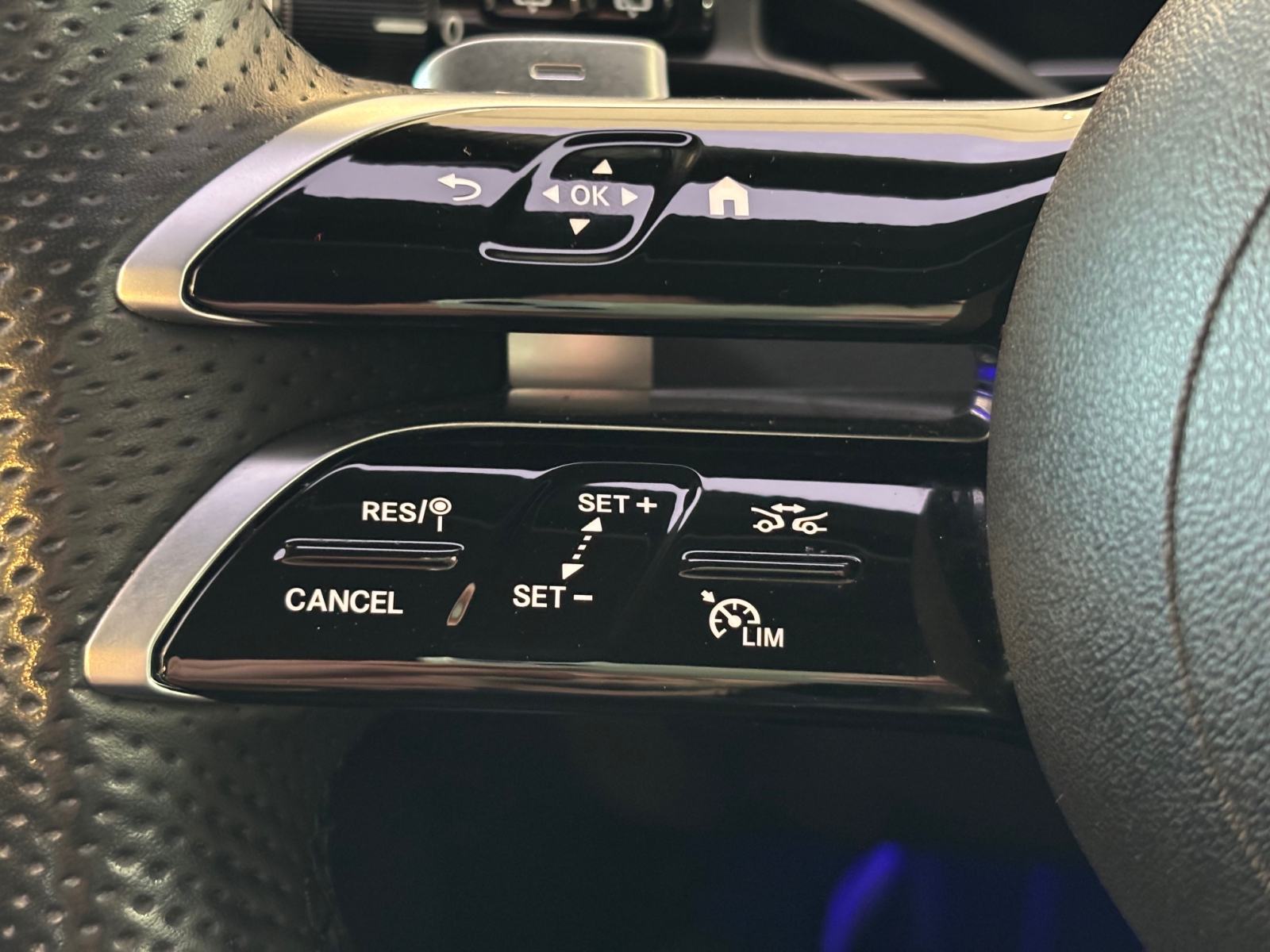 Mercedes GLC 220d 4Matic AMG - Digital Light, kamera 360°, alu 20", fotografija 18