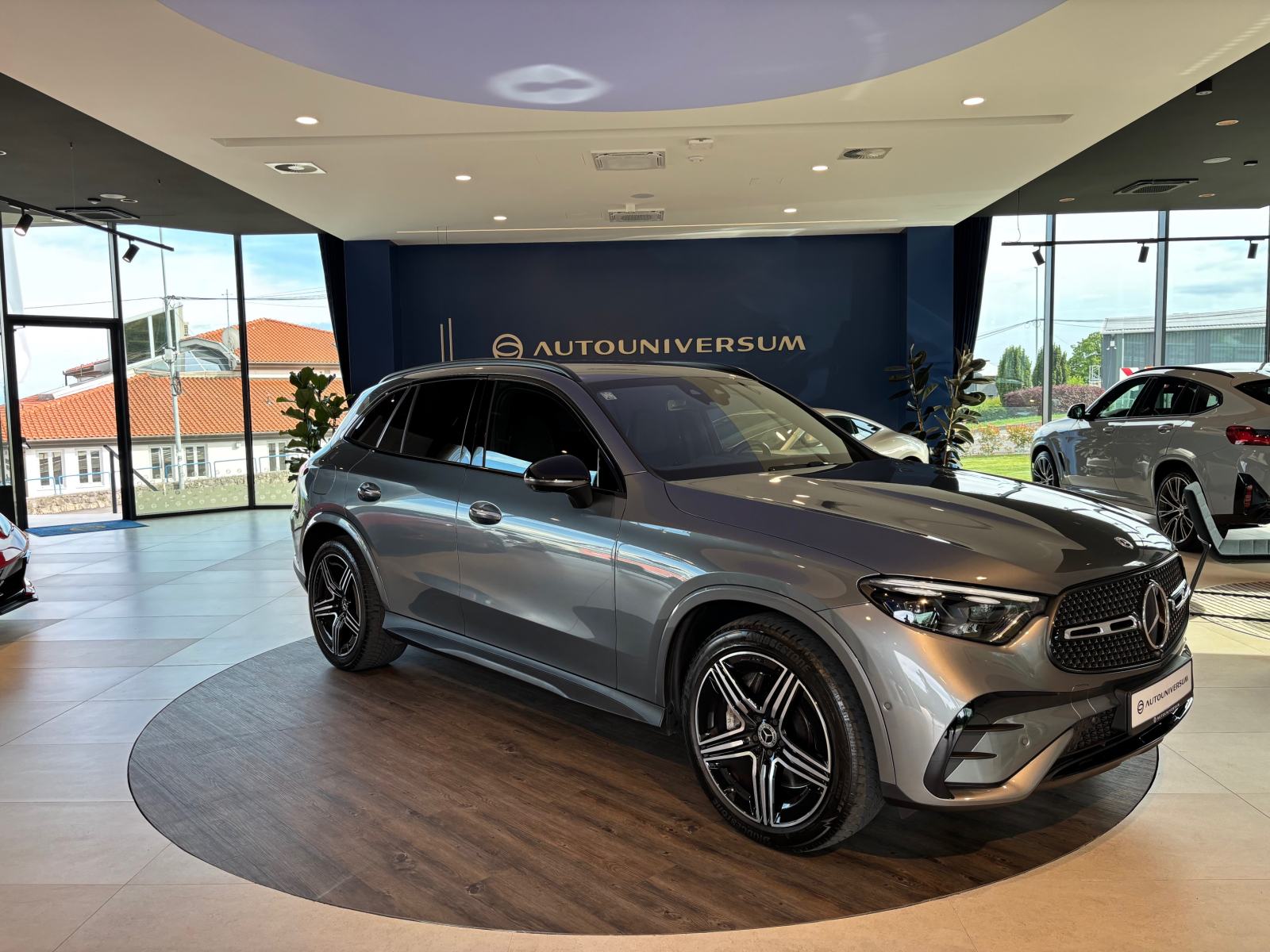 Mercedes GLC 220d 4Matic AMG - Digital Light, kamera 360°, alu 20", pogled izvana - slika 2