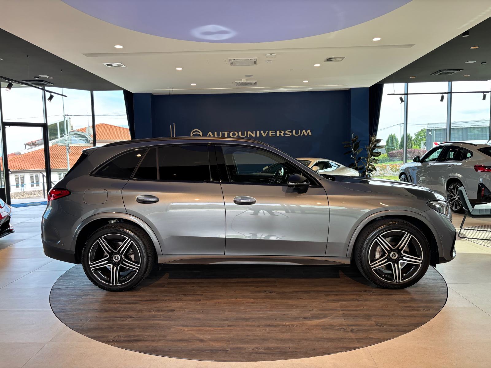 Mercedes GLC 220d 4Matic AMG - Digital Light, kamera 360°, alu 20", fotografija 6