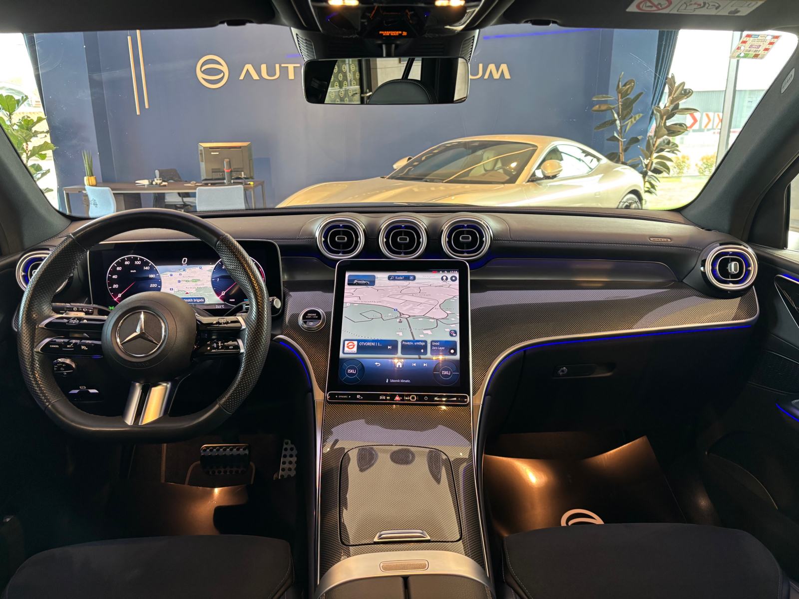 Mercedes GLC 220d 4Matic AMG - Digital Light, kamera 360°, alu 20", fotografija 8