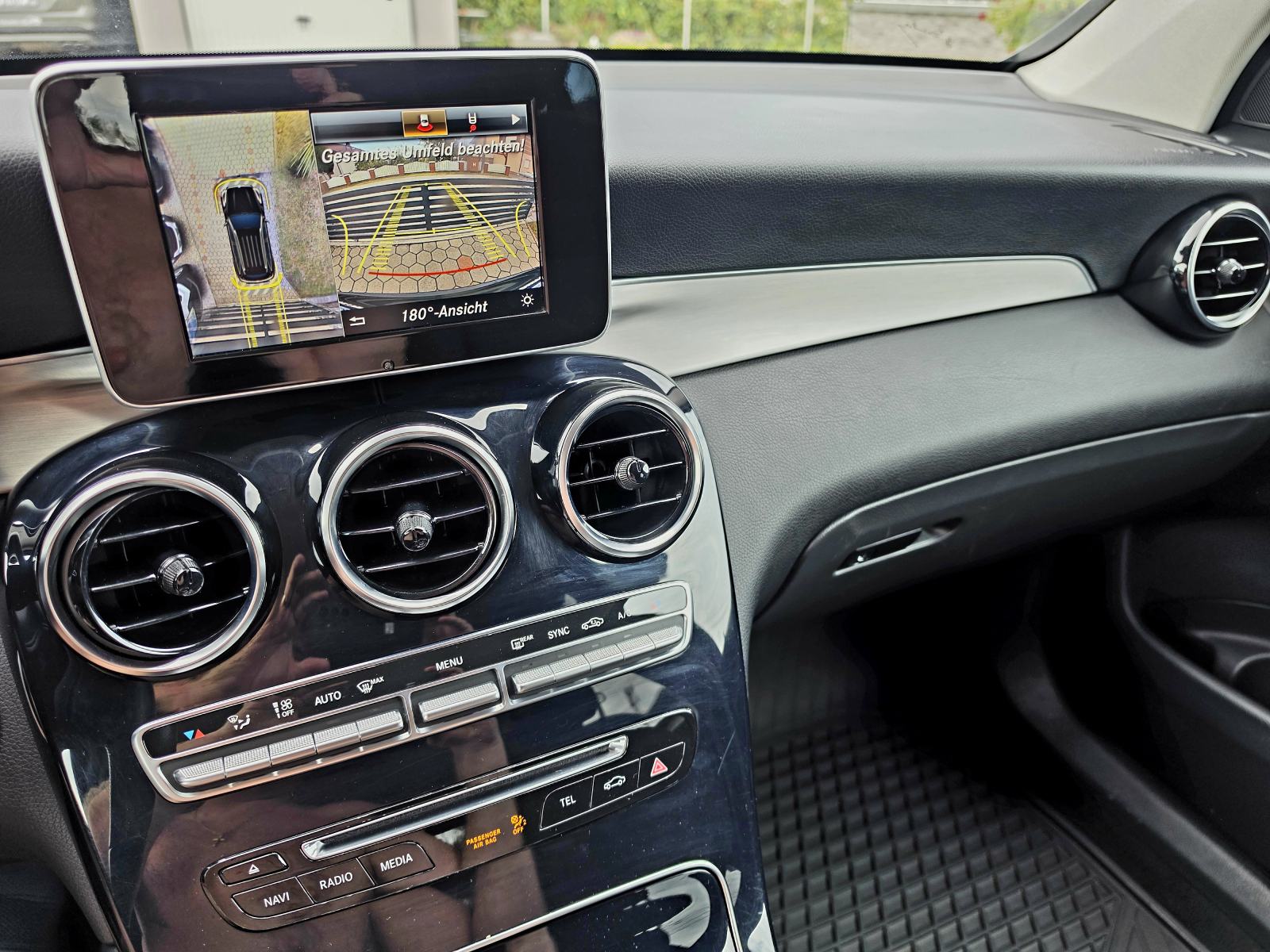 Mercedes-GLC 250 d,,4 MATIC,,SERVISNA,,168113KM, fotografija 13