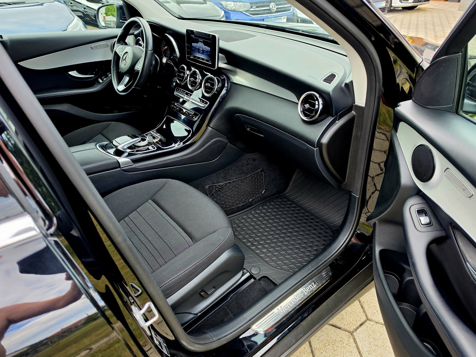 Mercedes-GLC 250 d,,4 MATIC,,SERVISNA,,168113KM, fotografija 16