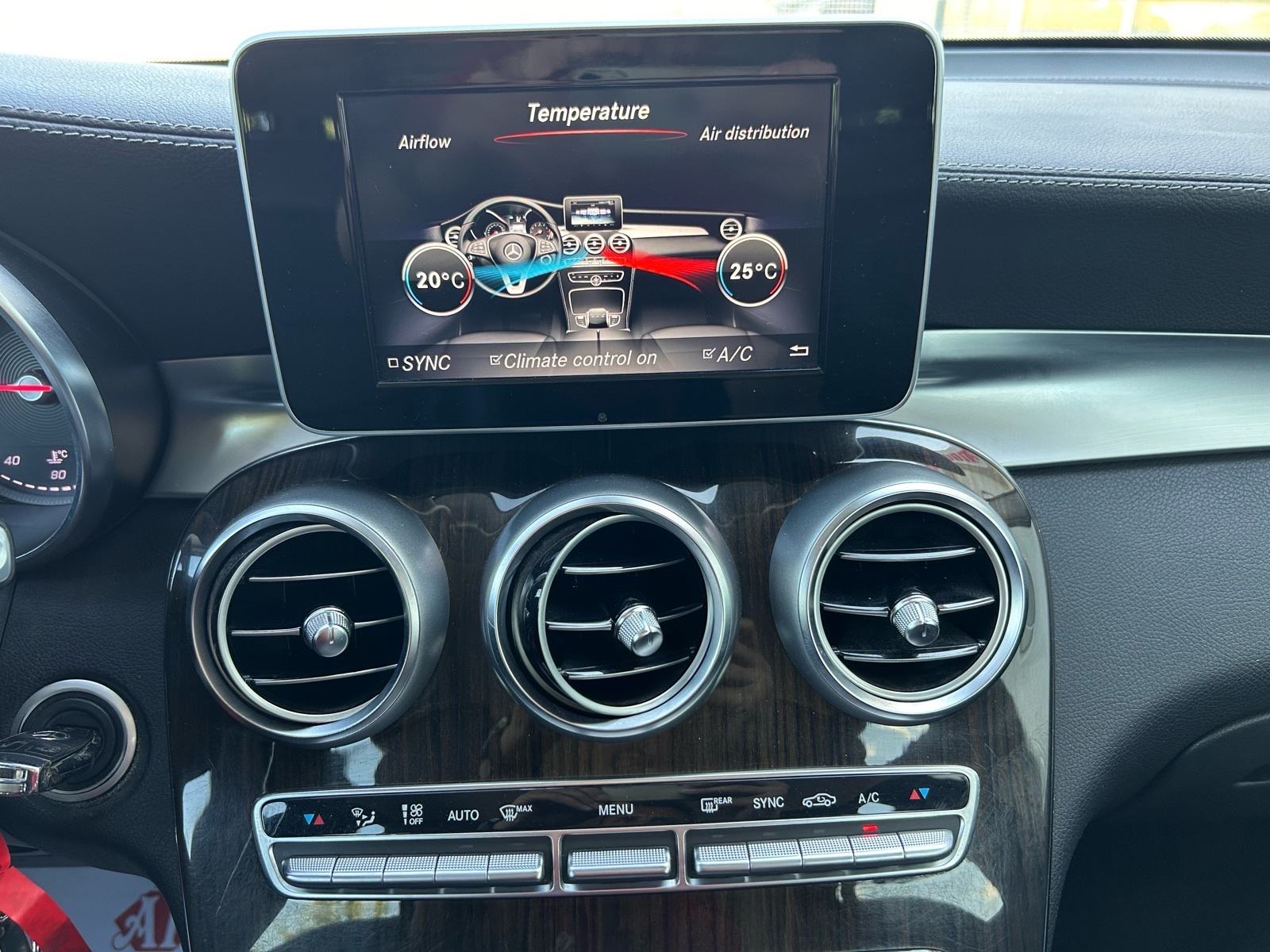 Mercedes GLC 250 d 4MATIC 2018.,KAMERA, NAVI, LED, PARK SENZ, ALU18, fotografija 17
