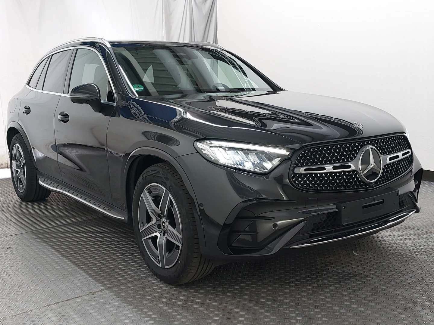 Mercedes GLC 300 4MATIC AMG line - u dolasku cca 15 dana