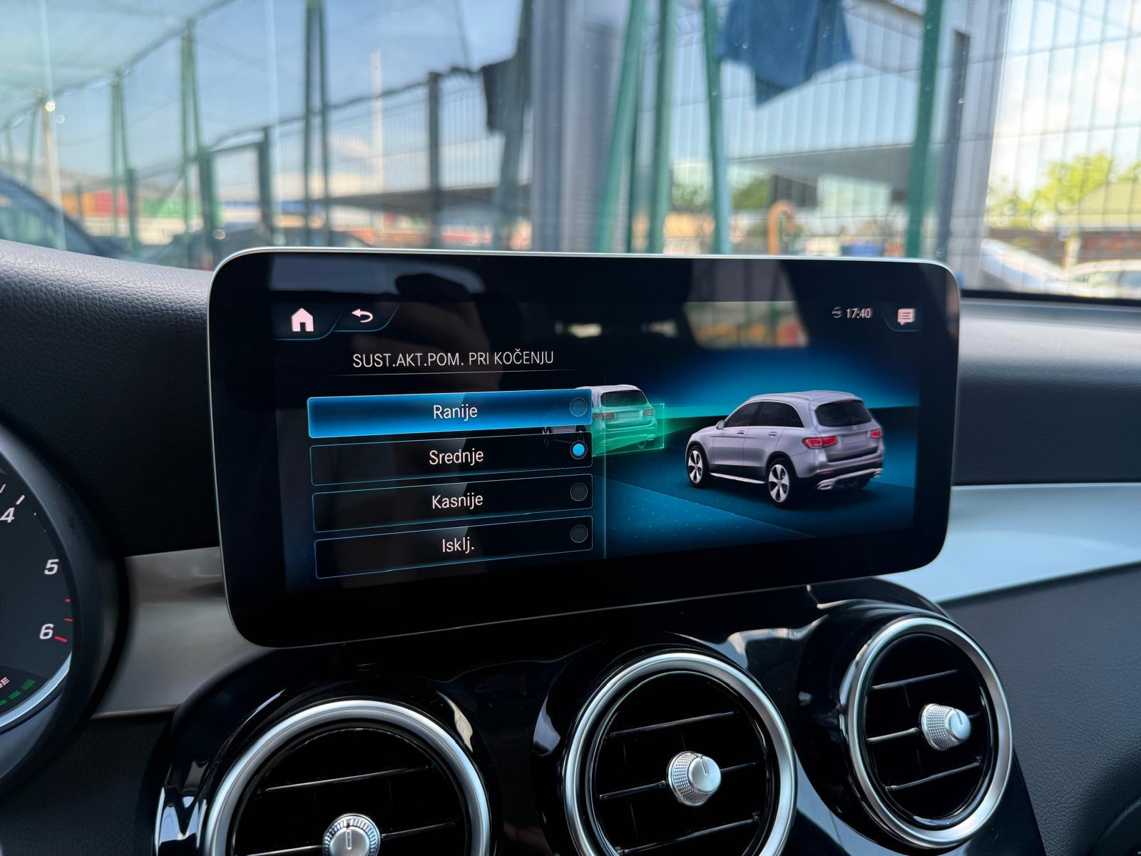 Mercedes GLC 300de 4MATIC °VELIKI NAVIGACIJA°KAMERA°LEASING BEZ UČEŠĆA, fotografija 17