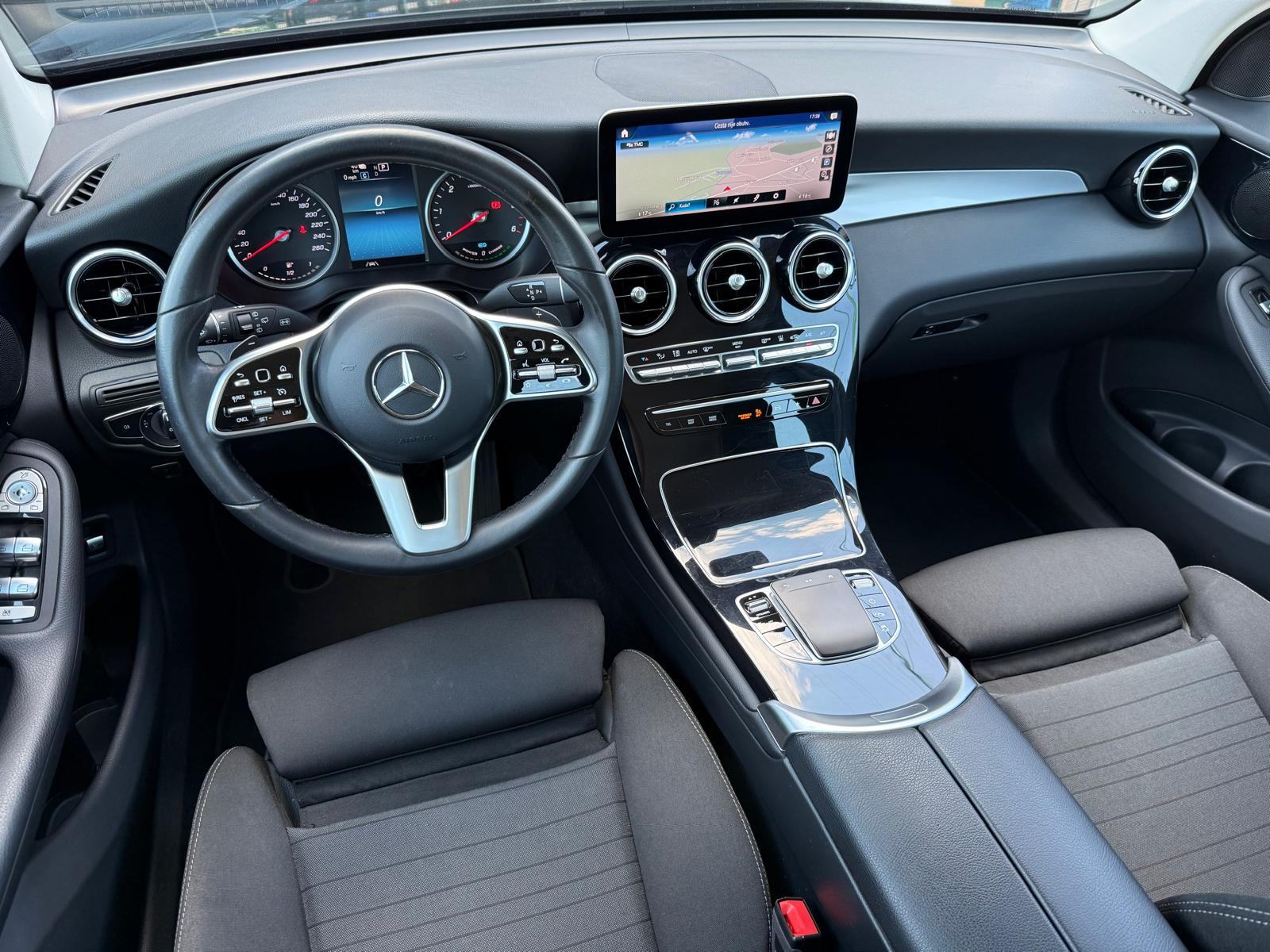 Mercedes GLC 300de 4MATIC °VELIKI NAVIGACIJA°KAMERA°LEASING BEZ UČEŠĆA, fotografija 8