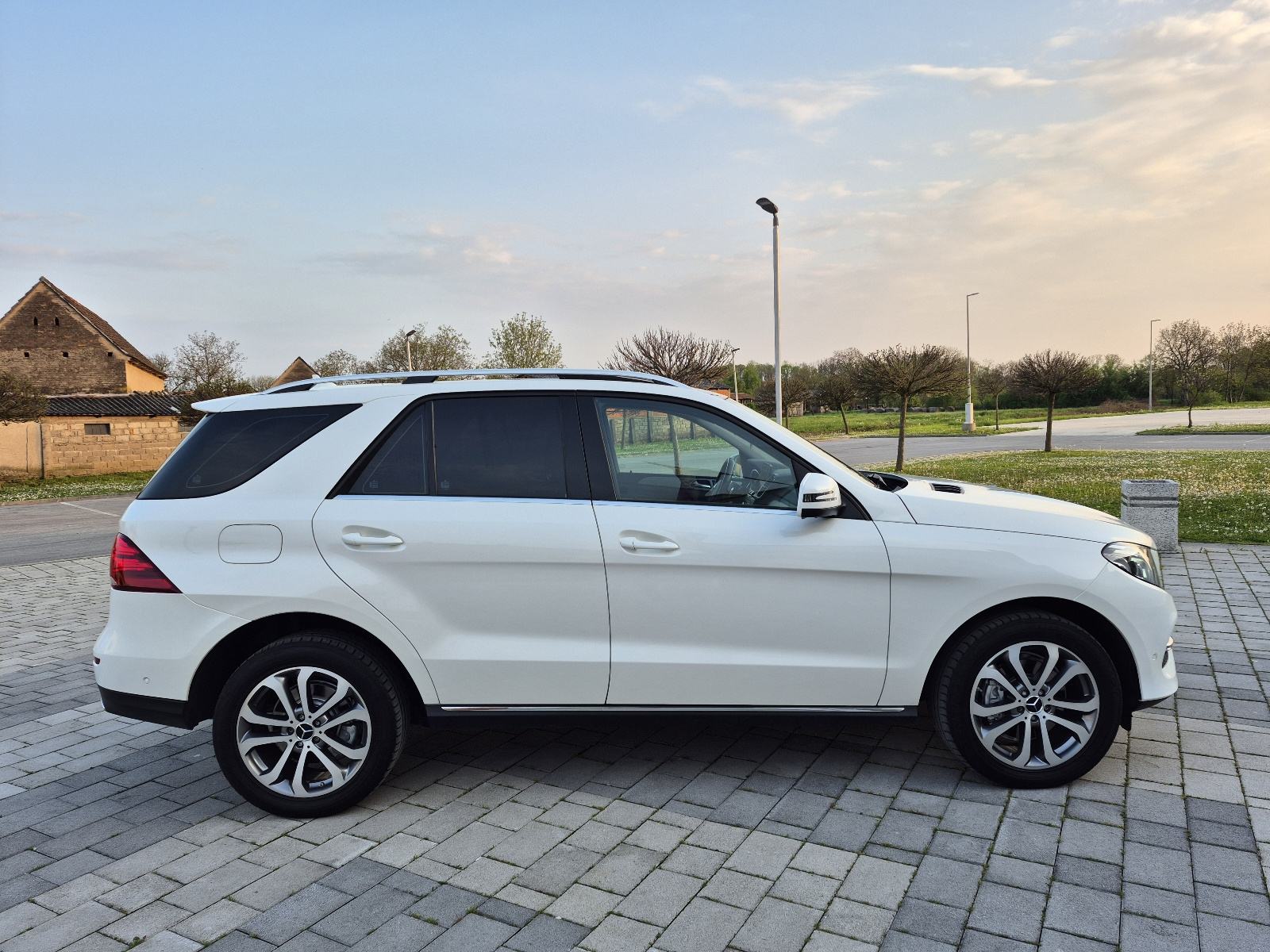 Mercedes GLE 250d 4MATIC 9G,AMG line,panorama,Full LED,kuka,kamere360, fotografija 9