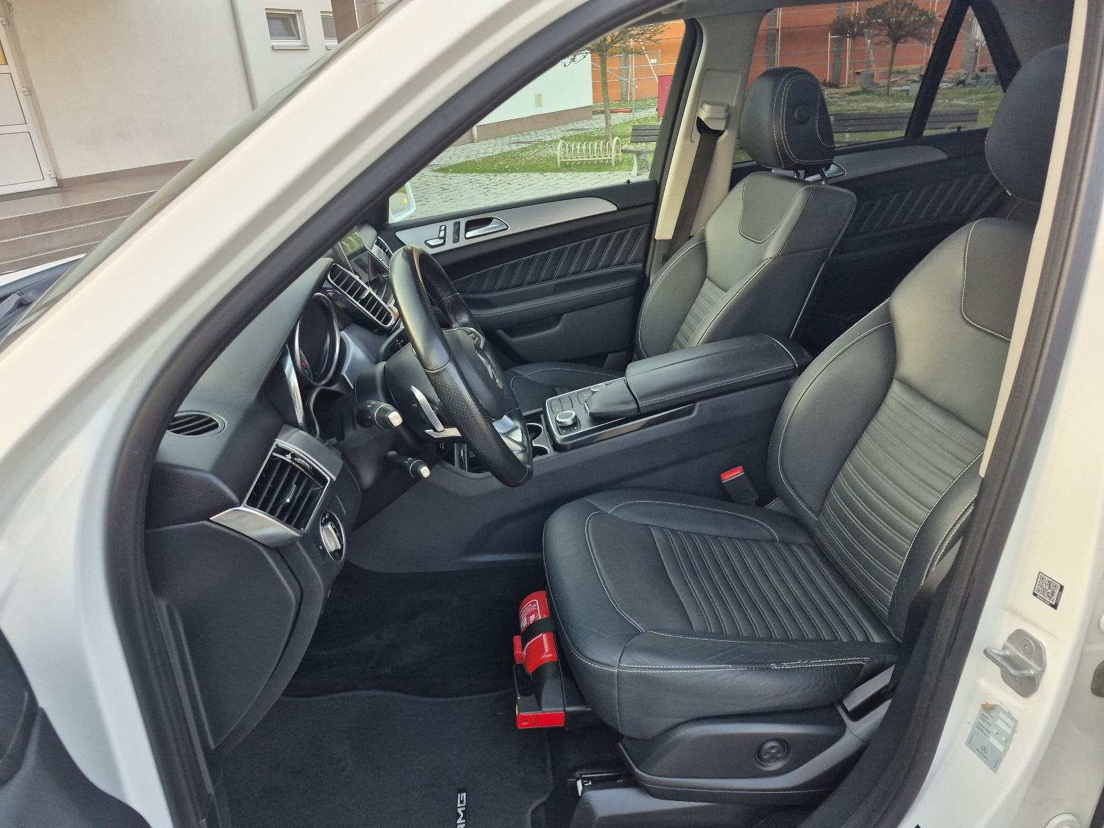 Mercedes GLE 250d 4MATIC 9G,AMG line,panorama,Full LED,kuka,kamere360, fotografija 15