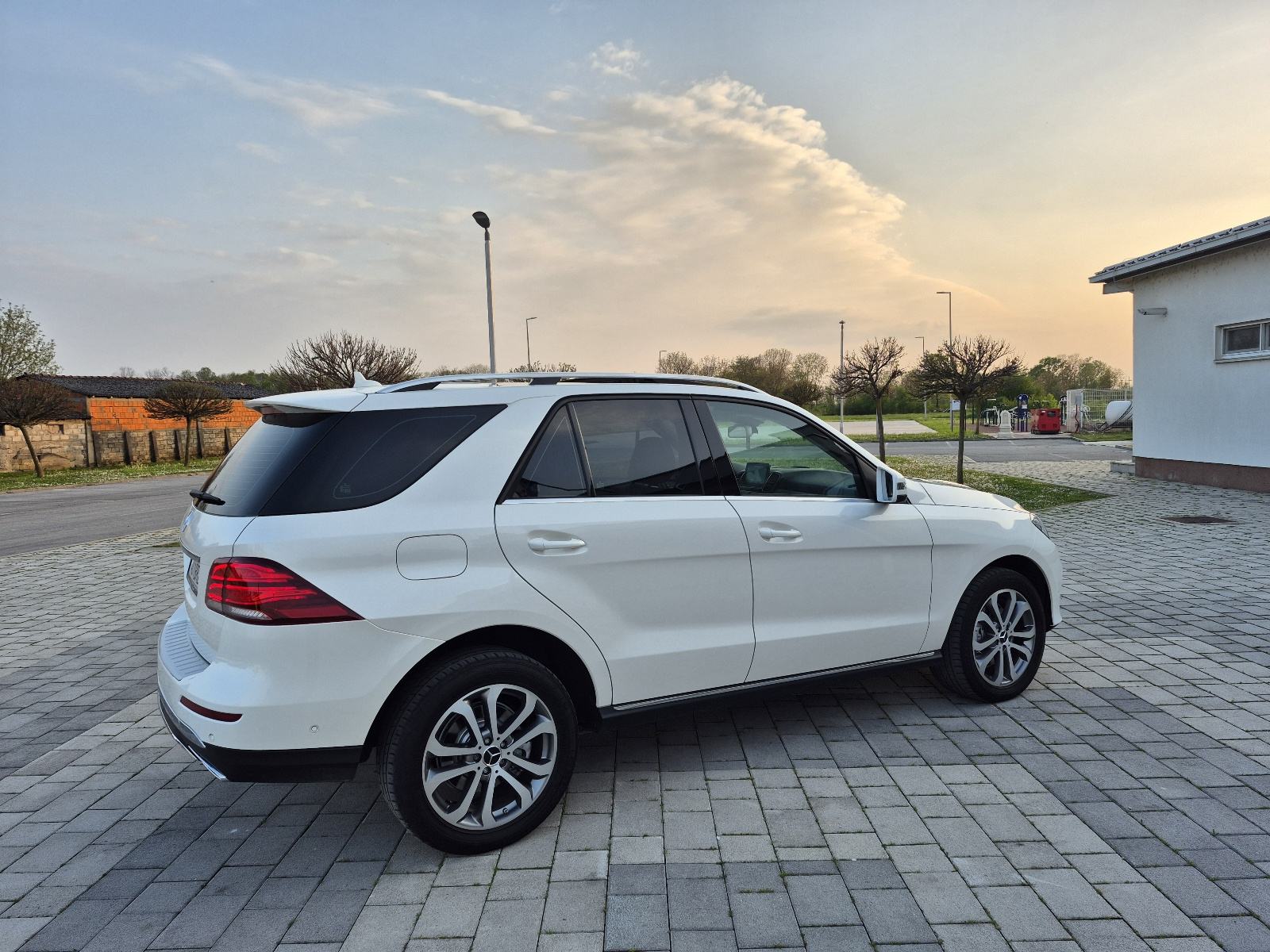 Mercedes GLE 250d 4MATIC 9G,AMG line,panorama,Full LED,kuka,kamere360, fotografija 8
