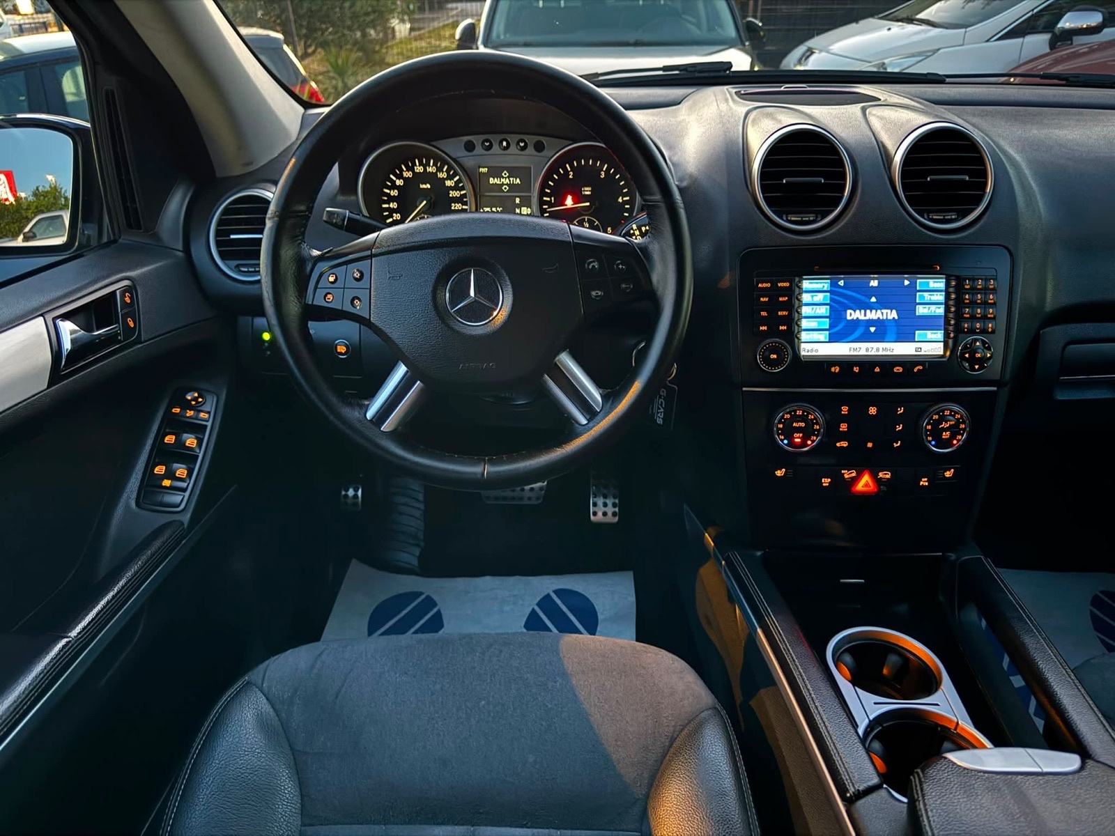 Mercedes ML 320 CDI 4Matic 7G-AUTOMATIK —SPORT PAKET—REG.GOD.DANA—FULL, fotografija 14