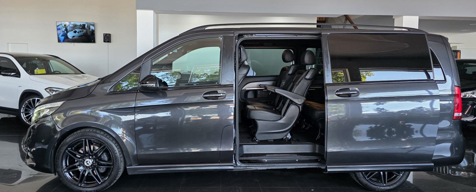 Mercedes V300CDI 4MATIC, AUT., AMG-LINE, FULL LED, EL. PANO, U PDV-u., pogled izvana - slika 2