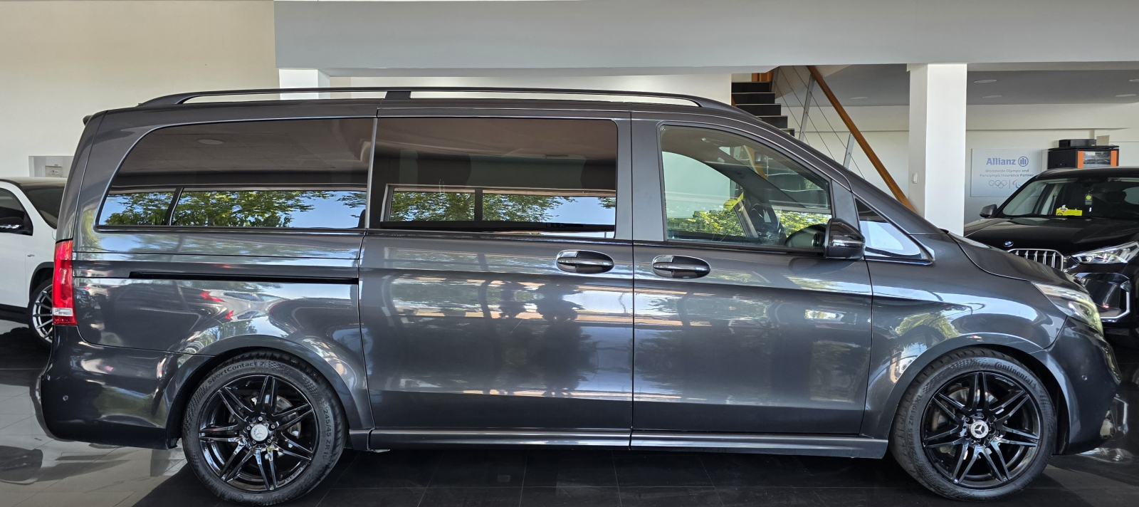 Mercedes V300CDI 4MATIC, AUT., AMG-LINE, FULL LED, EL. PANO, U PDV-u., pogled izvana - slika 5