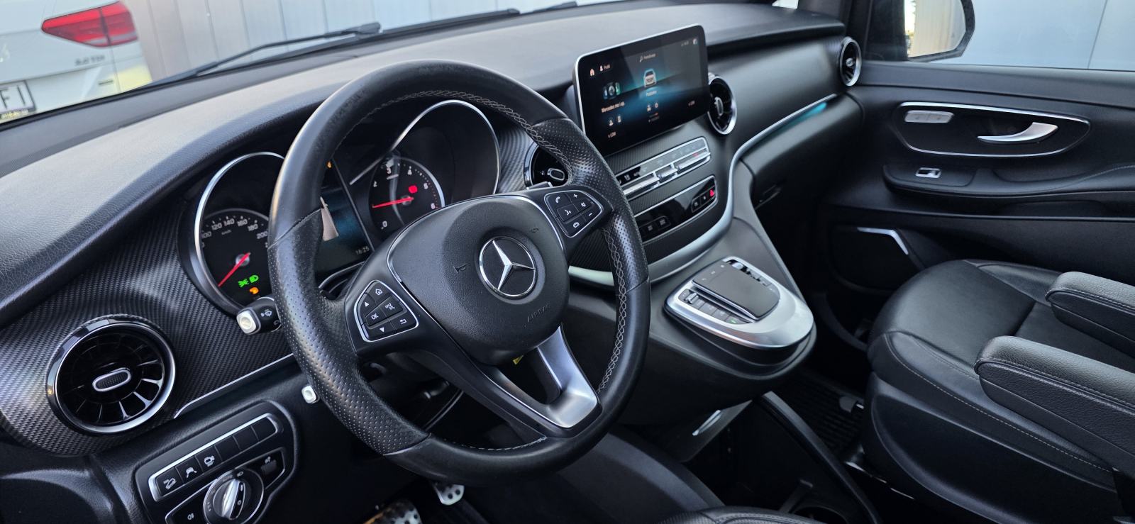 Mercedes V300CDI 4MATIC, AUT., AMG-LINE, FULL LED, EL. PANO, U PDV-u., fotografija 12