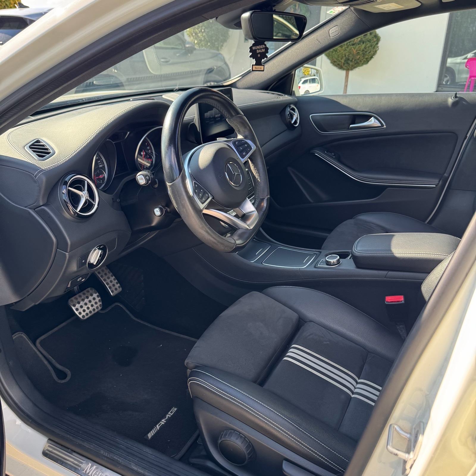 MercedesBenz GLA 220 4matic AMG, fotografija 9