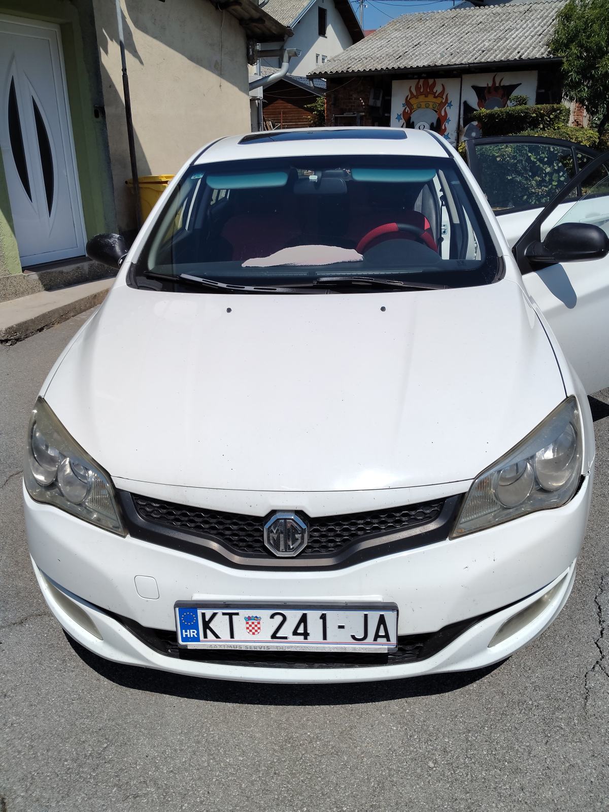 MG 3 350 automatik, fotografija 4