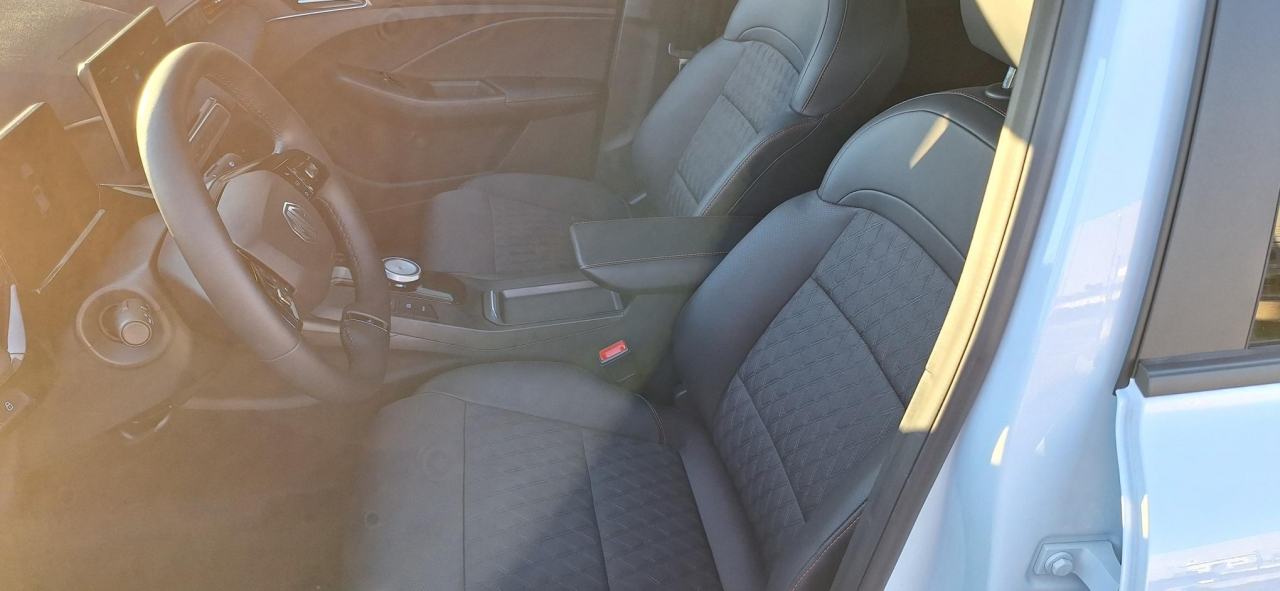 MG 3 LUXURY 1.5L HYBRID+, fotografija 7