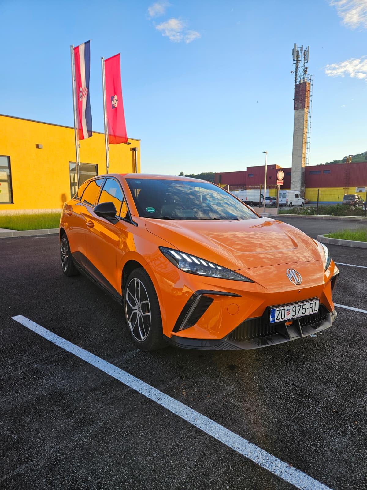 MG 4 Elektro Luxury 64KWh, fotografija 3