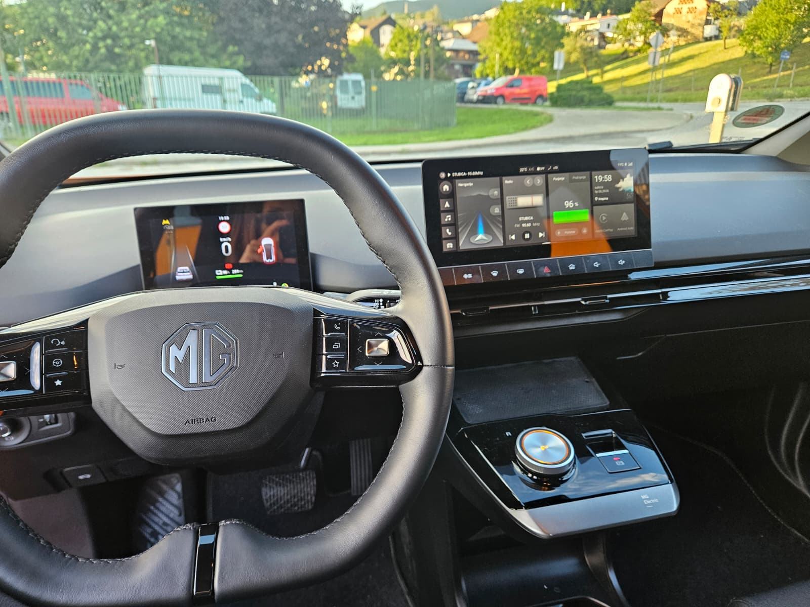 MG 4 Elektro Luxury 64KWh, fotografija 9
