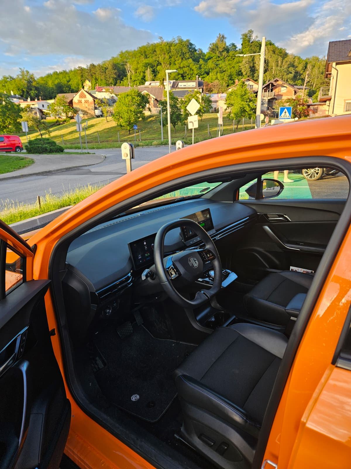 MG 4 Elektro Luxury 64KWh, fotografija 8
