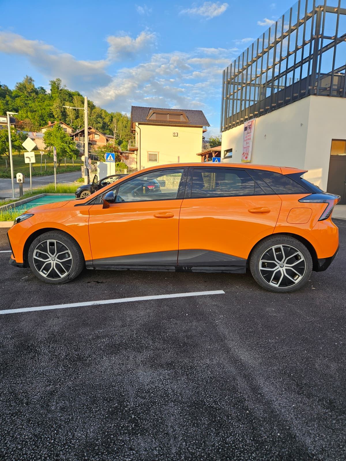 MG 4 Elektro Luxury 64KWh, fotografija 10