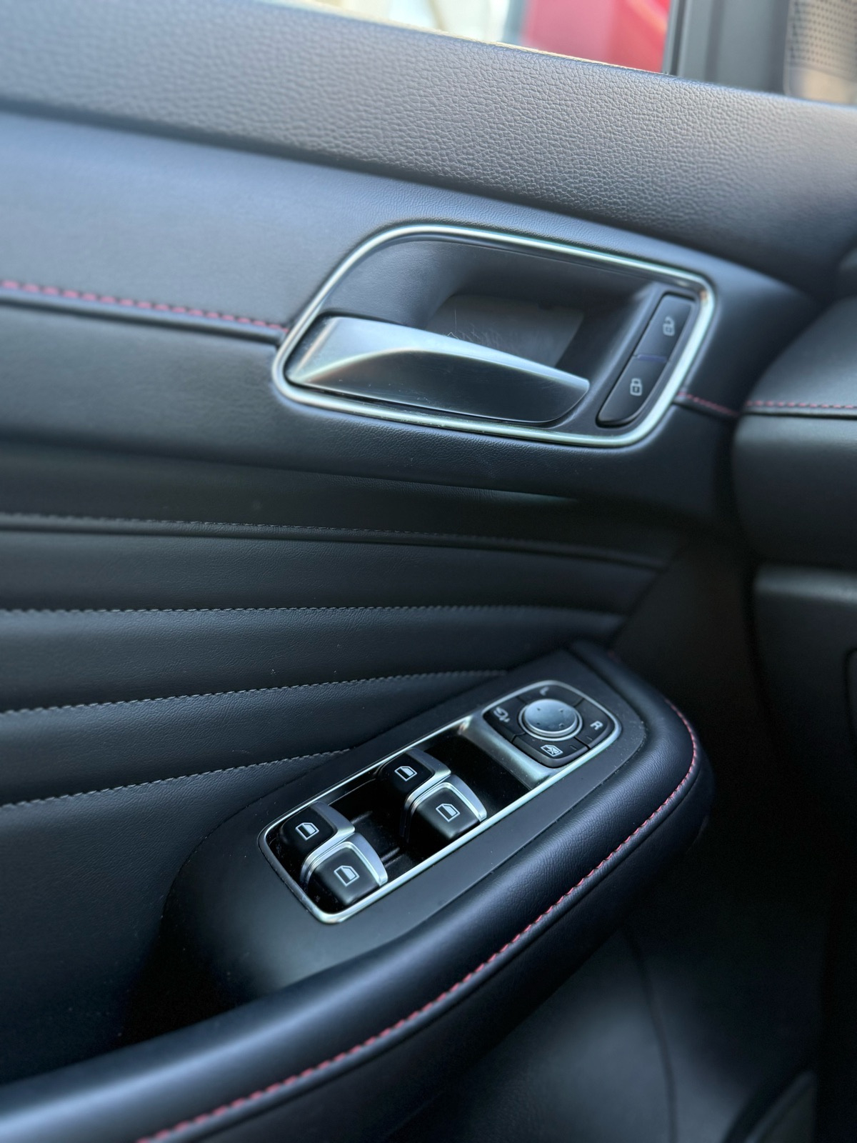 MG EHS 1.5 PHEV Luxury automatik, fotografija 11