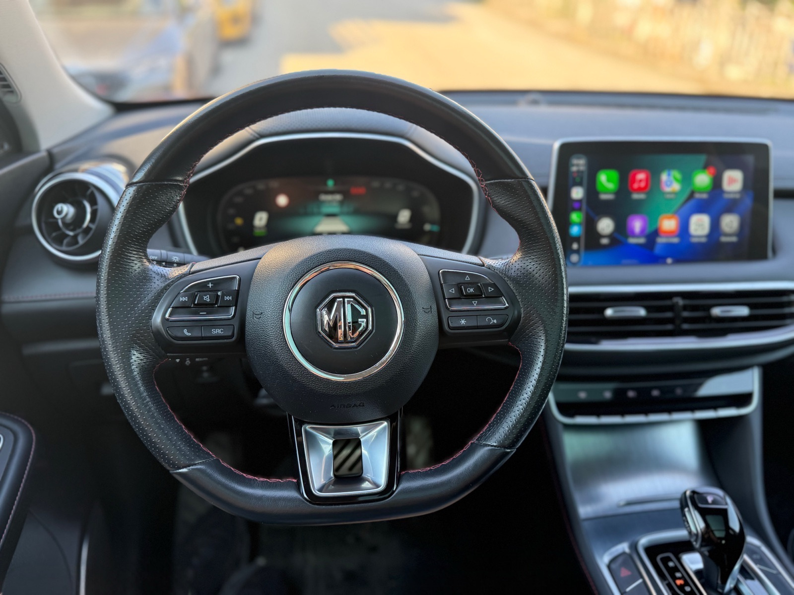 MG EHS 1.5 PHEV Luxury automatik, fotografija 9