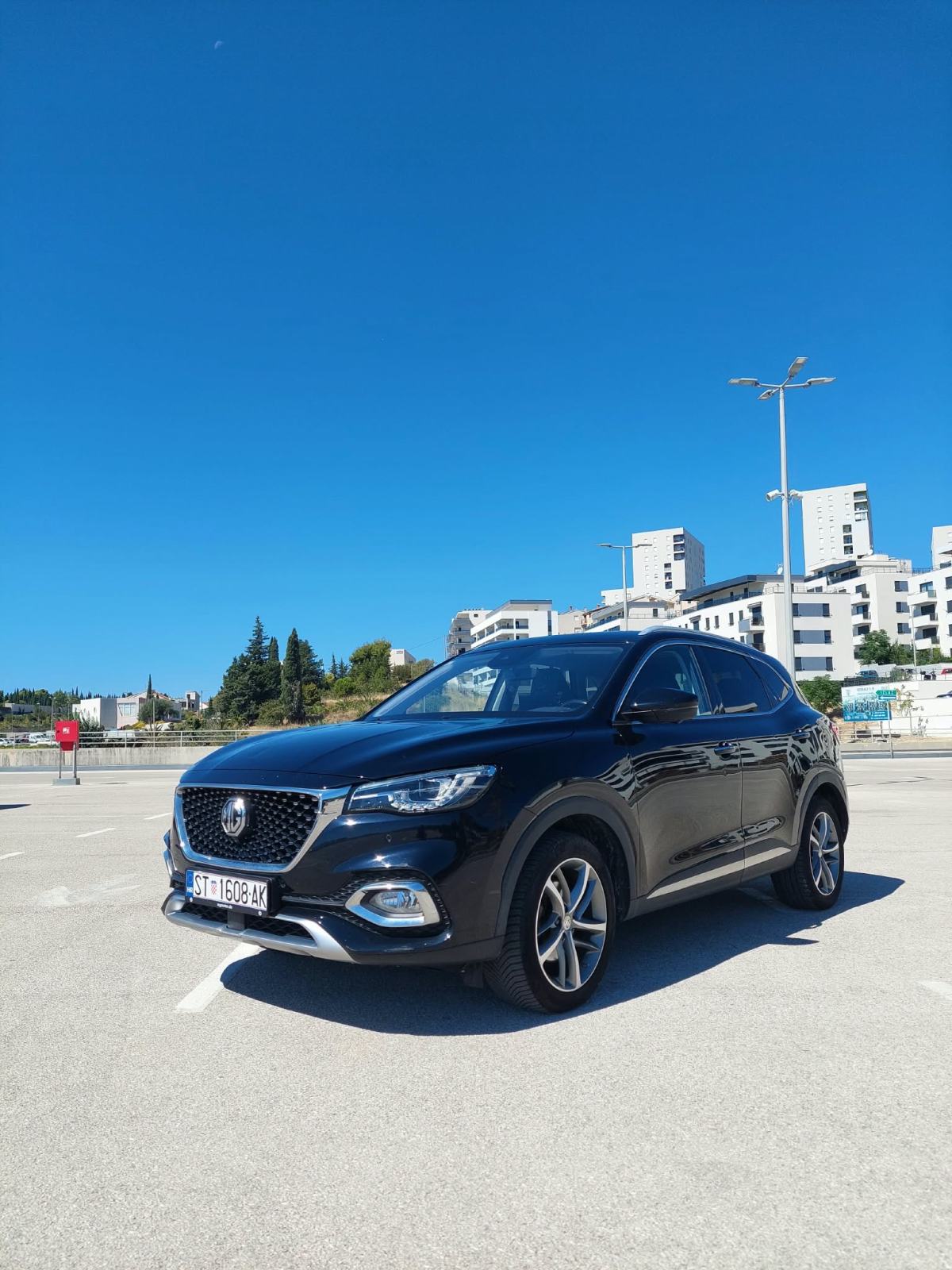 MG EHS PHEV LUXURY 257KS/2022./ 86200KM/ 2. VLASNIK, fotografija 5