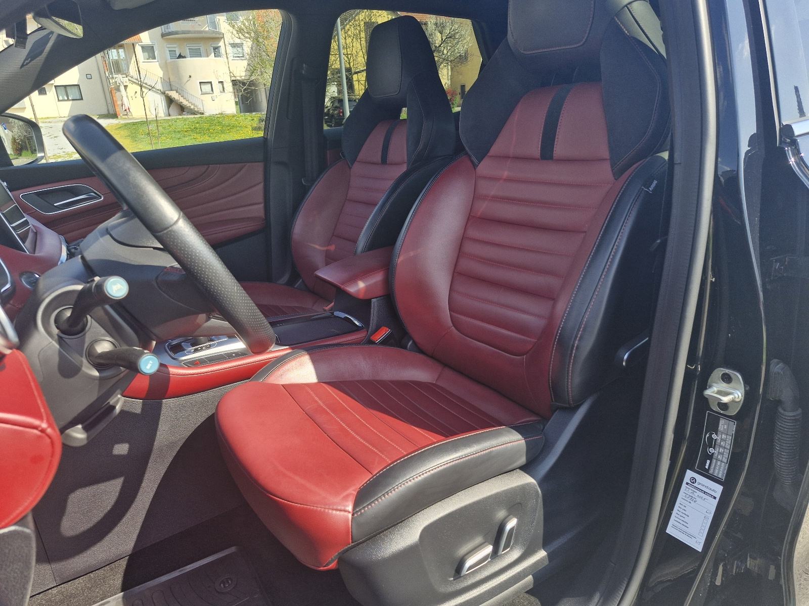 MG EHS PLUG IN,LUXURY PAKET, 34300km, fotografija 12