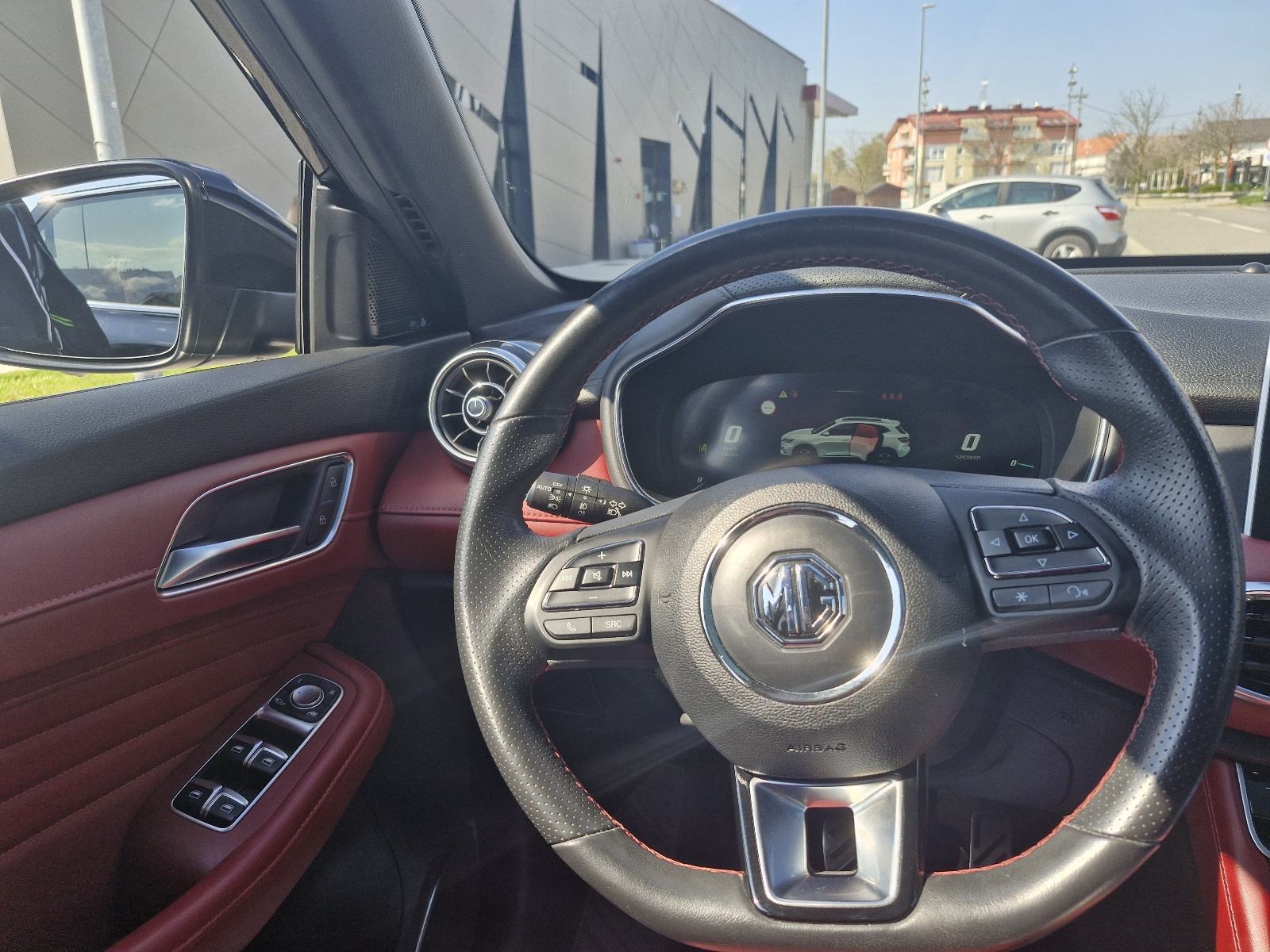 MG EHS PLUG IN,LUXURY PAKET, 34300km, fotografija 13