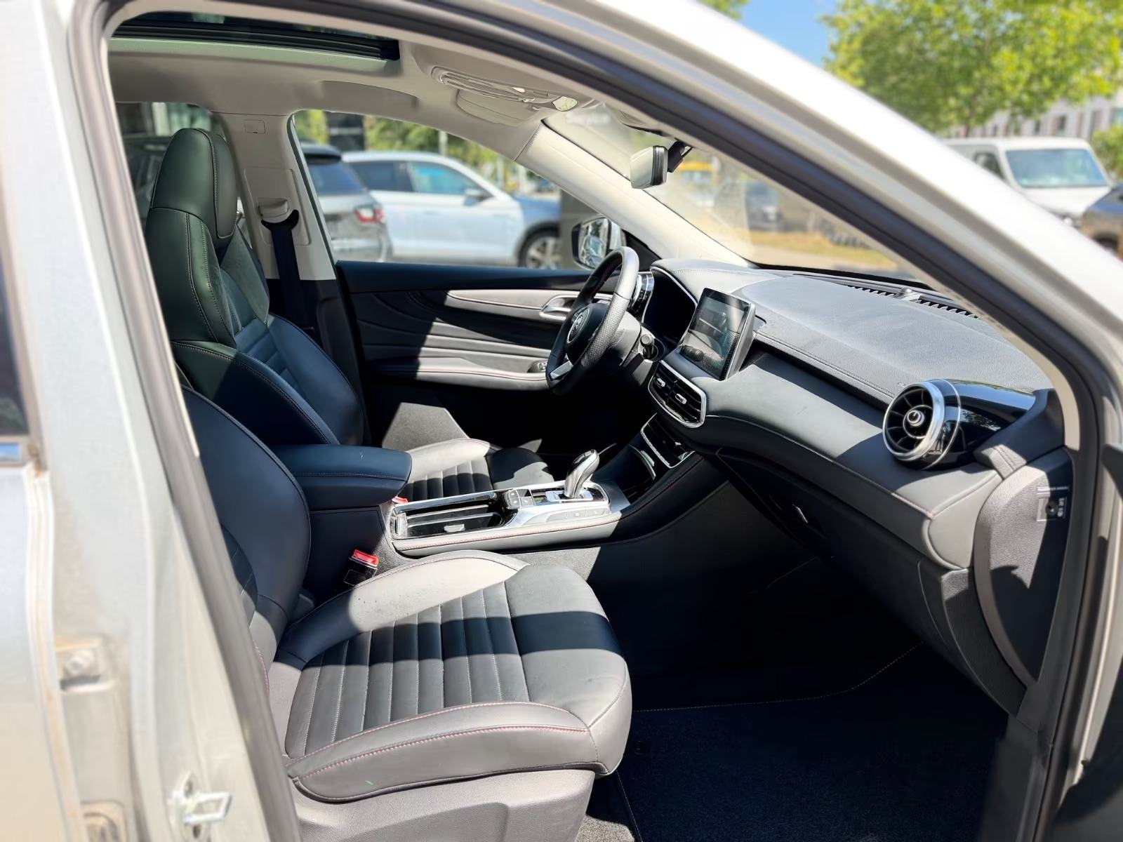 MG HS 1.5 T-GDi DCT automatik LUXURY PANORAMA KAMERA 360 ACC LED, fotografija 14