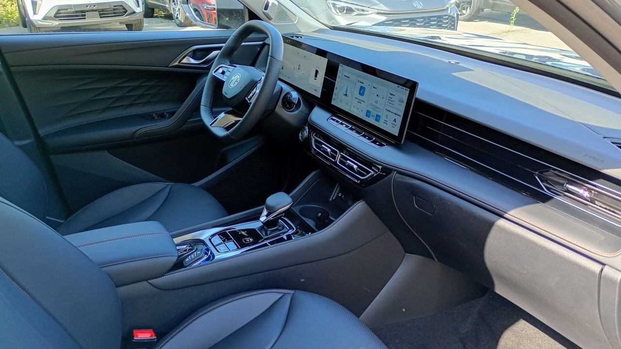 MG HS 1,5T GDI Hybrid+ Luxury, fotografija 11