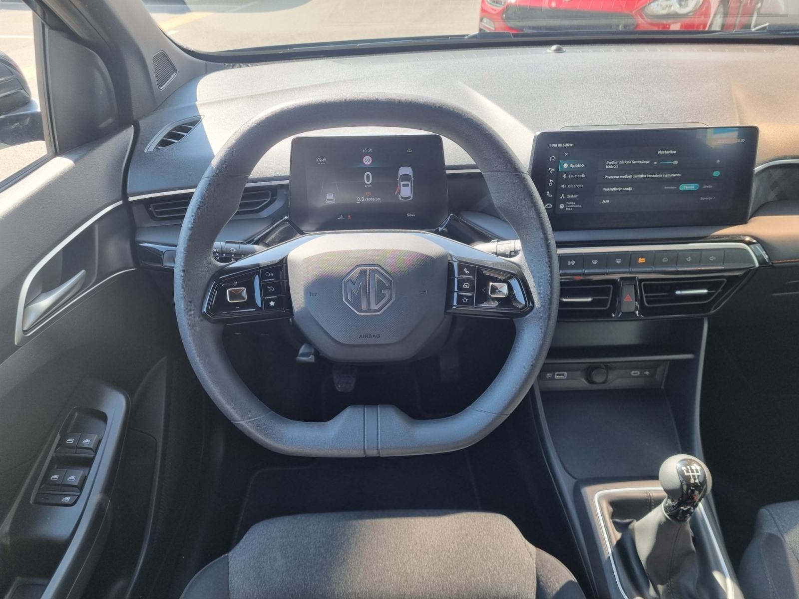 MG MG3 1.5 COMFORT - ODLIČNO OHRANJEN - TOP OPREMA, fotografija 10