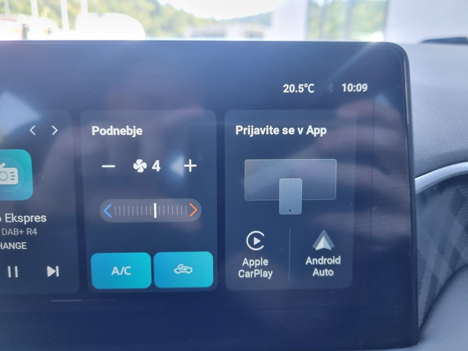 MG MG3 1.5 COMFORT - ODLIČNO OHRANJEN - TOP OPREMA, fotografija 18