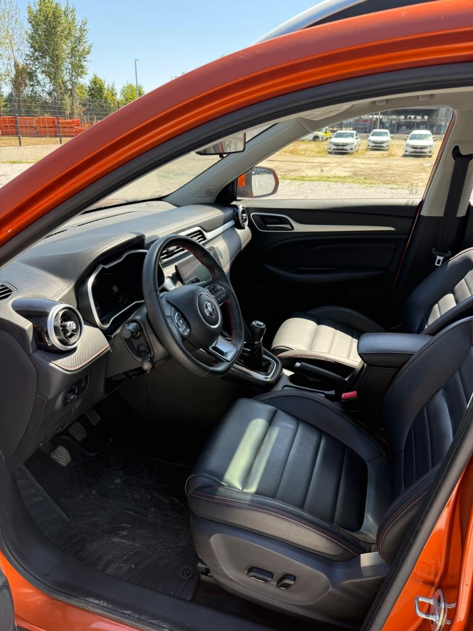 MG ZS 1,0T-GDI Luxury, fotografija 8