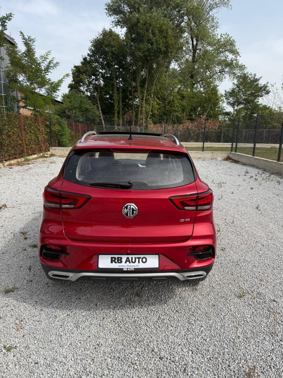 MG ZS 1,0T-GDI Luxury, fotografija 6