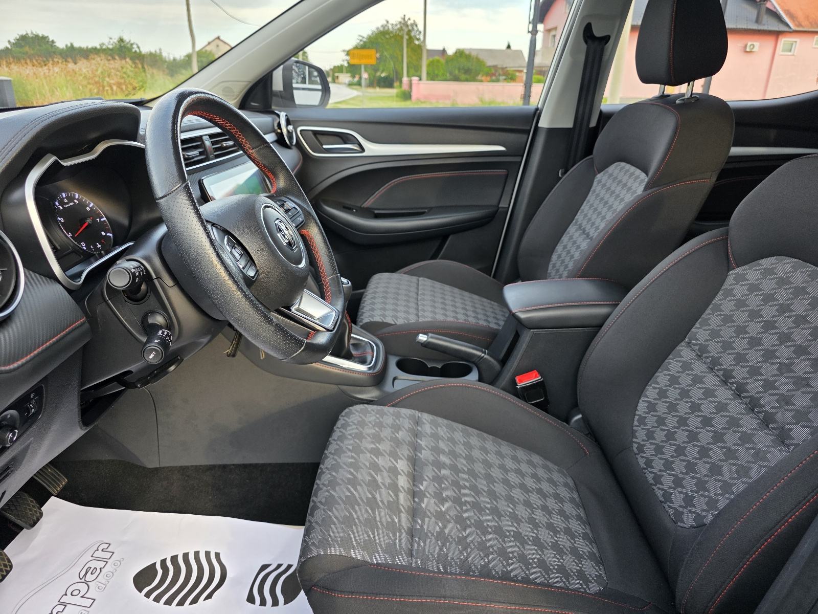 MG ZS 1.5 EXCITE, 31.000km, TVORNIČKO JAMSTVO, MOG. KREDITA-LEASINGA, fotografija 10