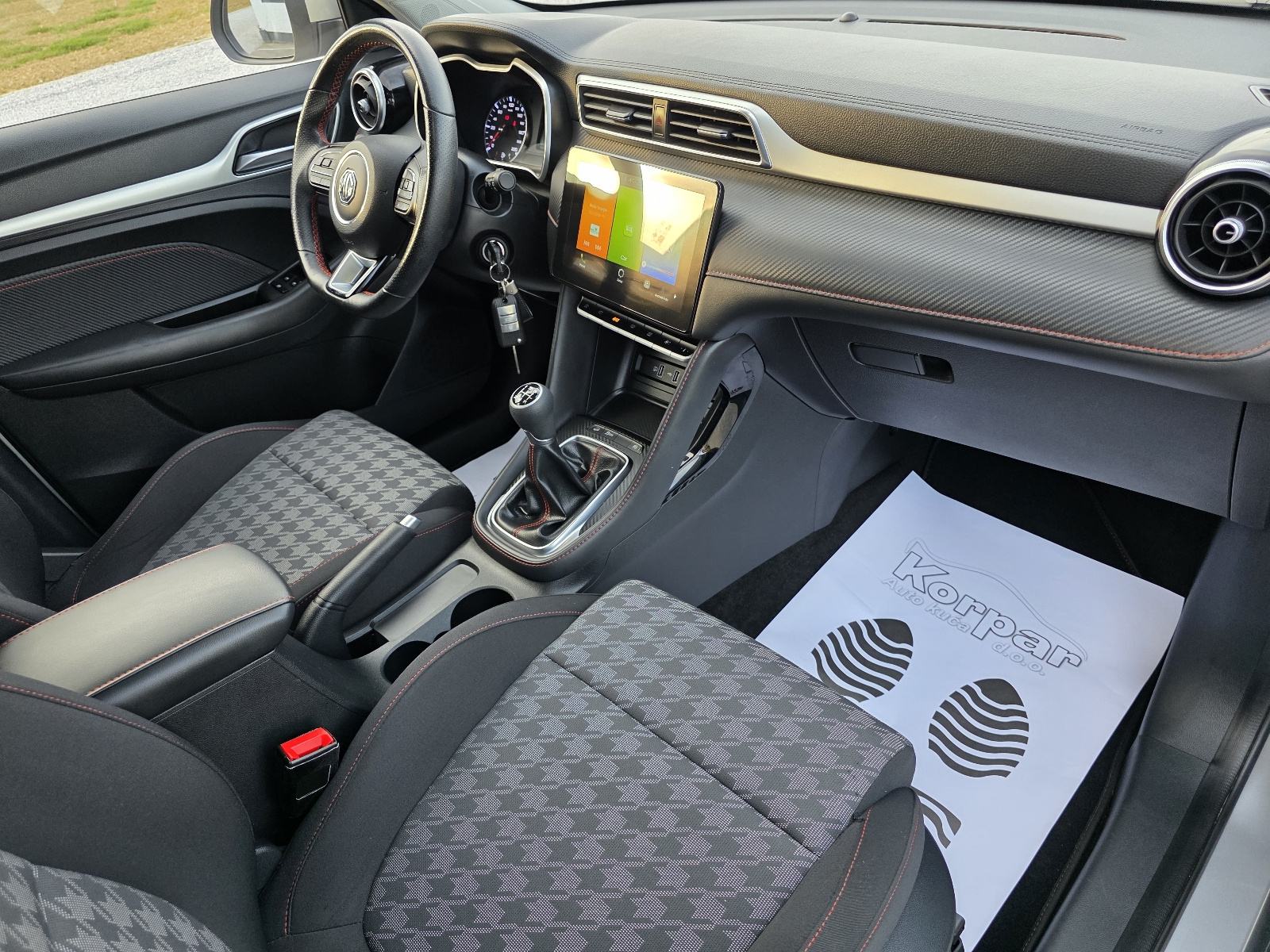 MG ZS 1.5 EXCITE, 31.000km, TVORNIČKO JAMSTVO, MOG. KREDITA-LEASINGA, fotografija 12
