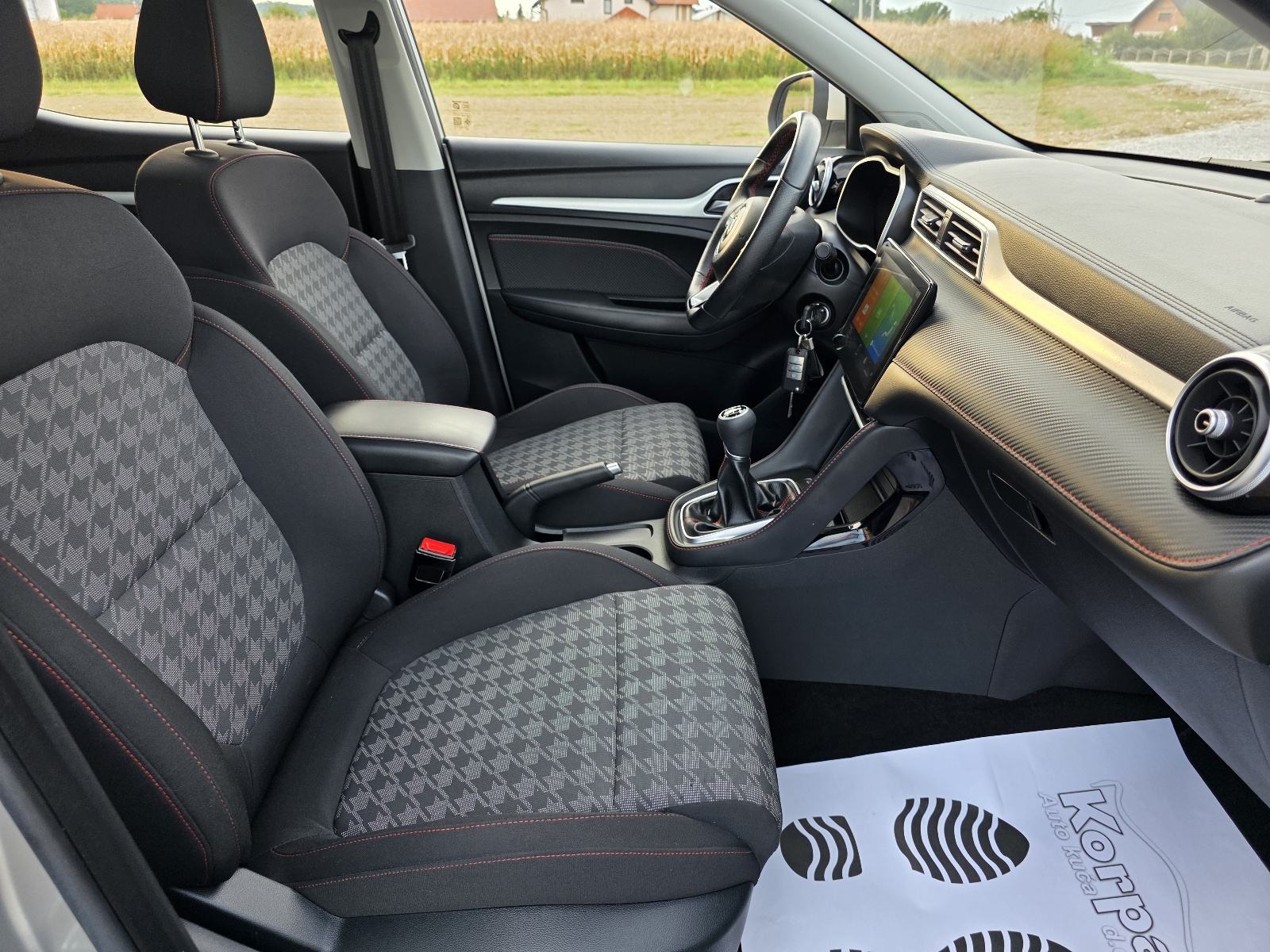 MG ZS 1.5 EXCITE, 31.000km, TVORNIČKO JAMSTVO, MOG. KREDITA-LEASINGA, fotografija 13