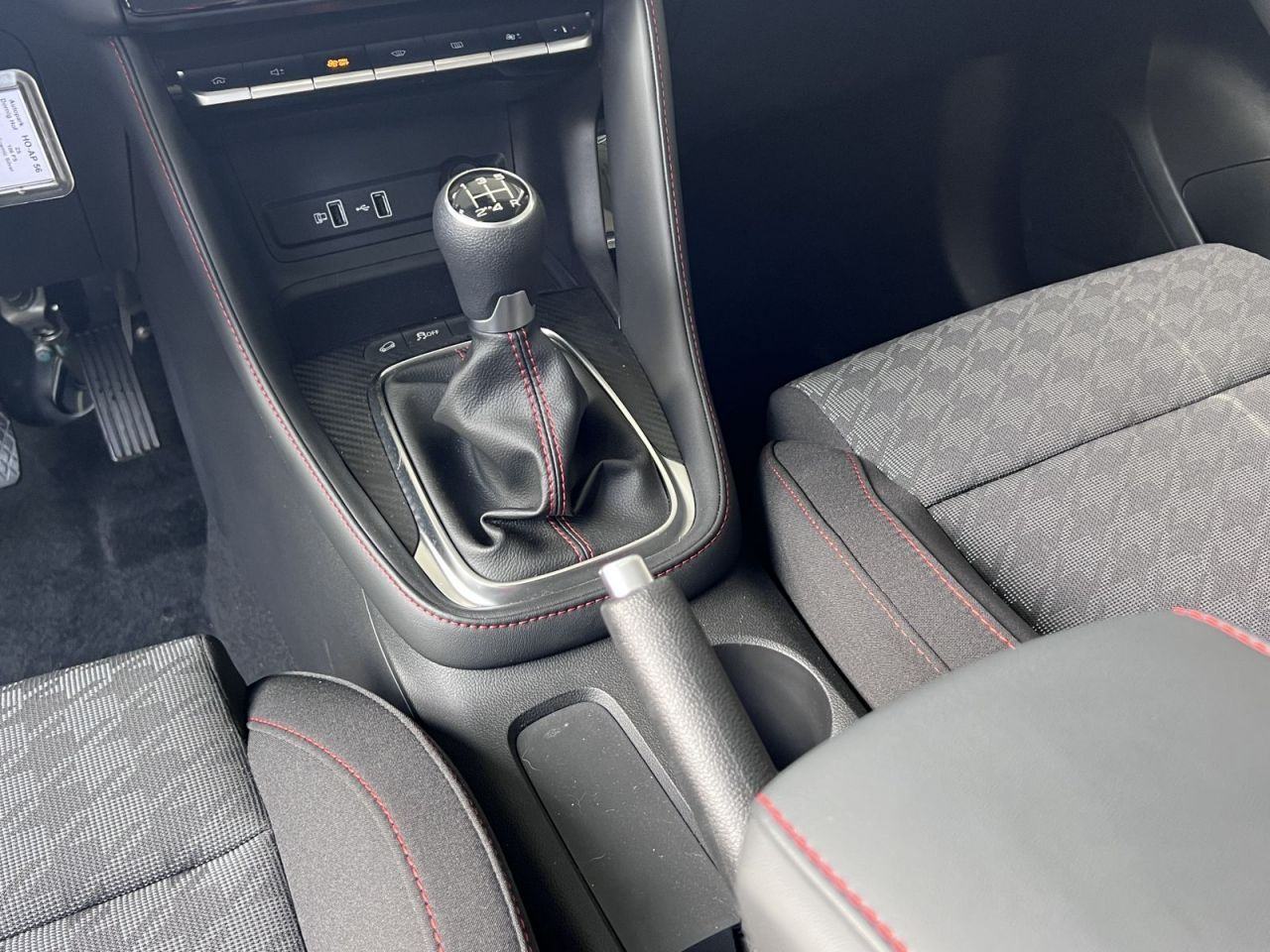 MG ZS 1.5 VTi-Tech Comfort LED DAB PDC APPLE CAR. ANDROID AUTO JAMSTVO, fotografija 10