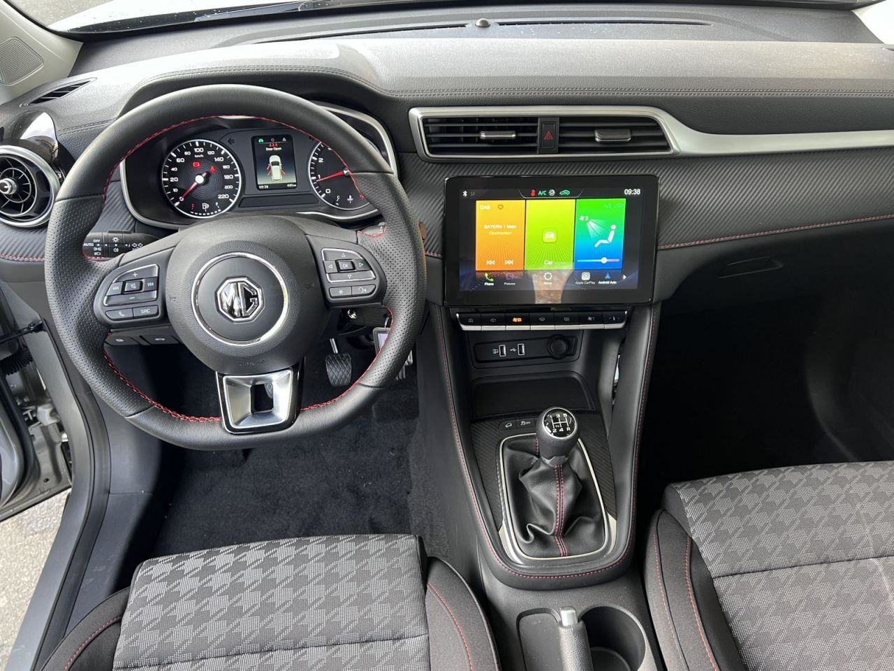 MG ZS 1.5 VTi-Tech Comfort LED DAB PDC APPLE CAR. ANDROID AUTO JAMSTVO, fotografija 7