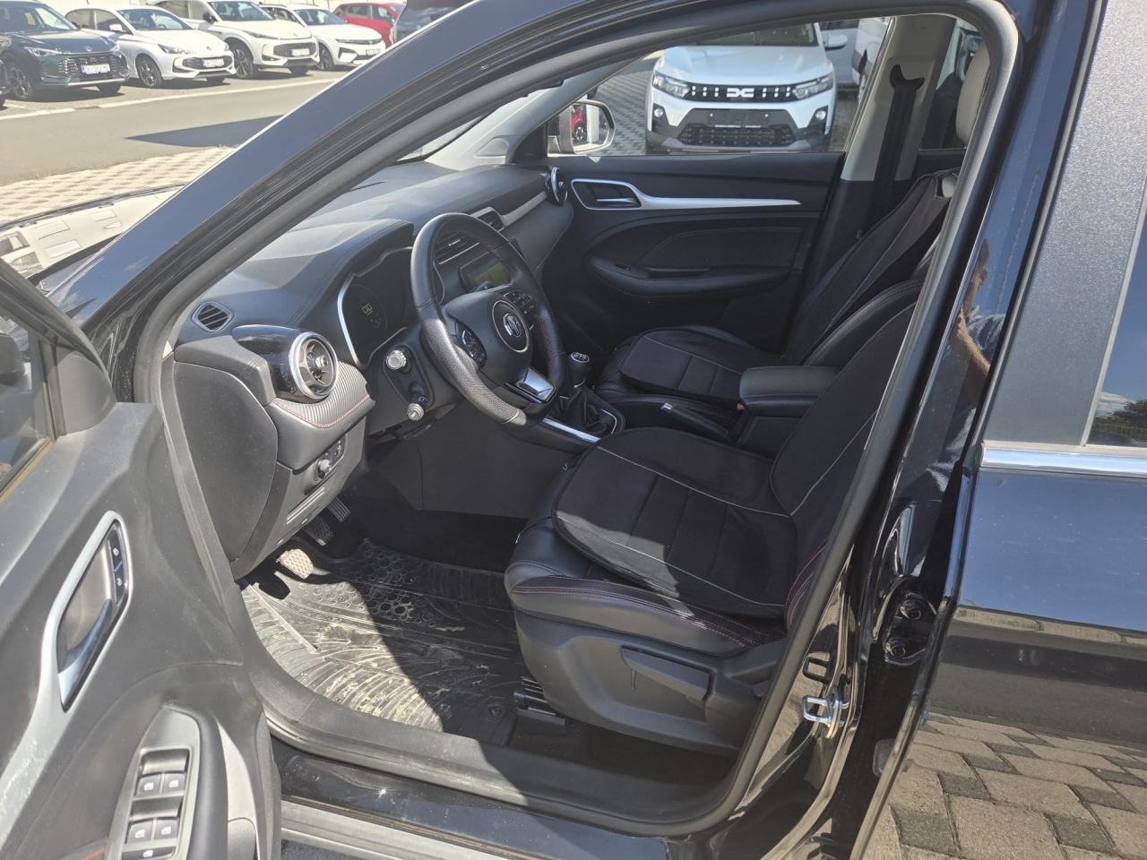 MG ZS 1,5 Vti-Tech Comfort, fotografija 9