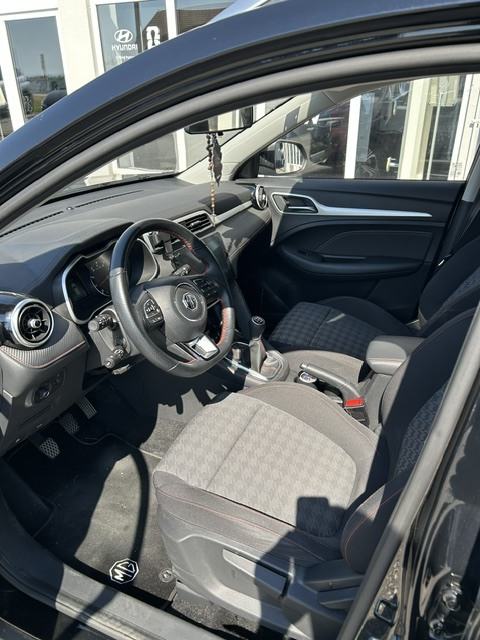 MG ZS 1.5i STANDARD, fotografija 6