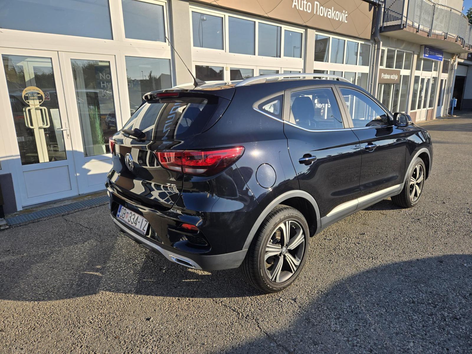 MG ZS 1.5i STANDARD, fotografija 3