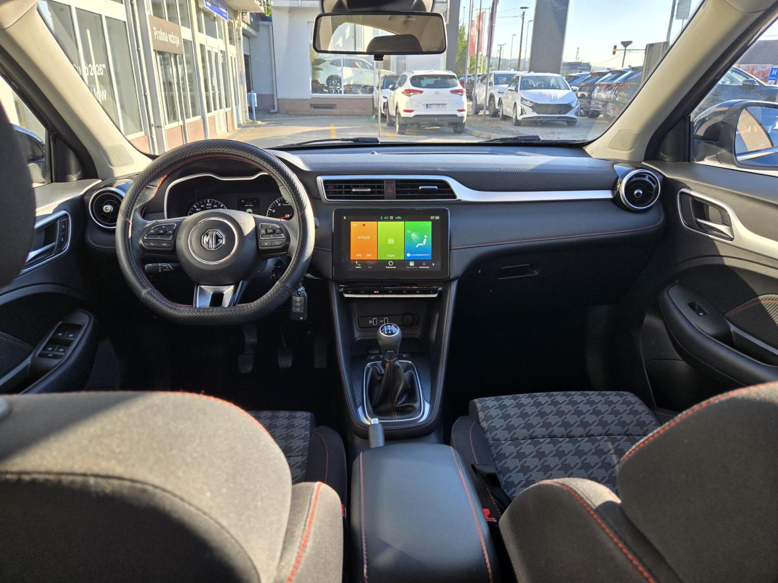 MG ZS 1.5i STANDARD, fotografija 6