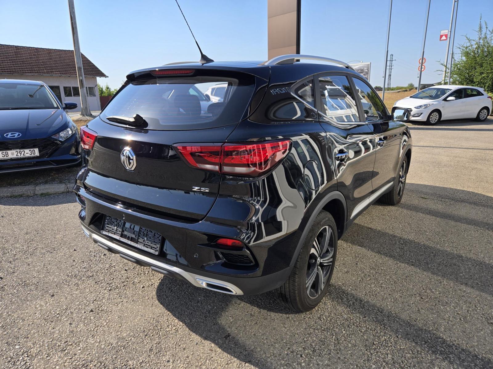 MG ZS 1.5i STANDARD, fotografija 3