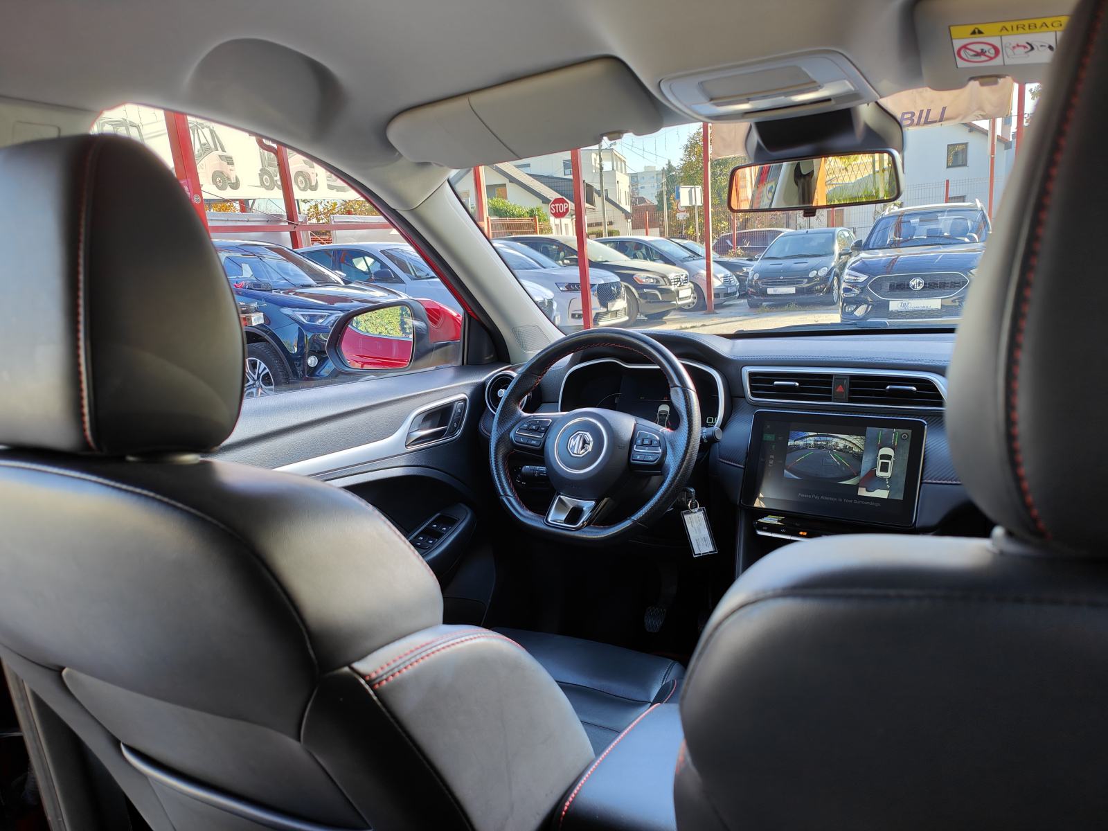 MG*ZS*CROSSOVER/SUV*2022.G*90TKM*1.5 BENZ*KOŽA*NAVI*13990 EUR, fotografija 13