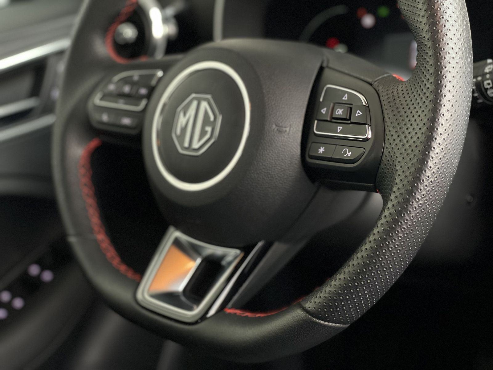 MG ZS EV COMFORT ACC-TEMPOMAT NAVI KAMERA 51 kWh 320km WLTP 1.VL., fotografija 17