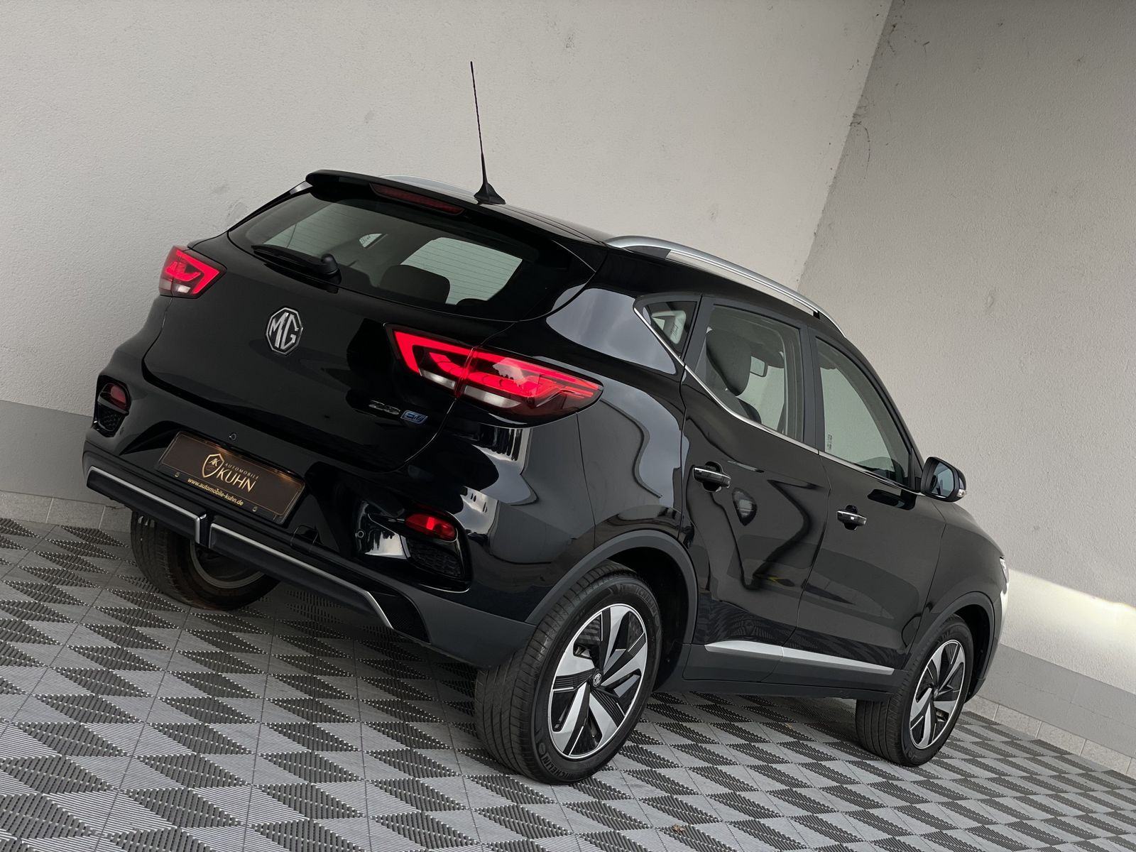 MG ZS EV COMFORT ACC-TEMPOMAT NAVI KAMERA 51 kWh 320km WLTP 1.VL., fotografija 8