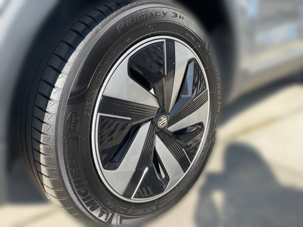 MG ZS EV Luxury PANORAMA ACC-TEMP LED KAMERA KOŽA 72 kWh 440km WLTP, pogled izvana - slika 5