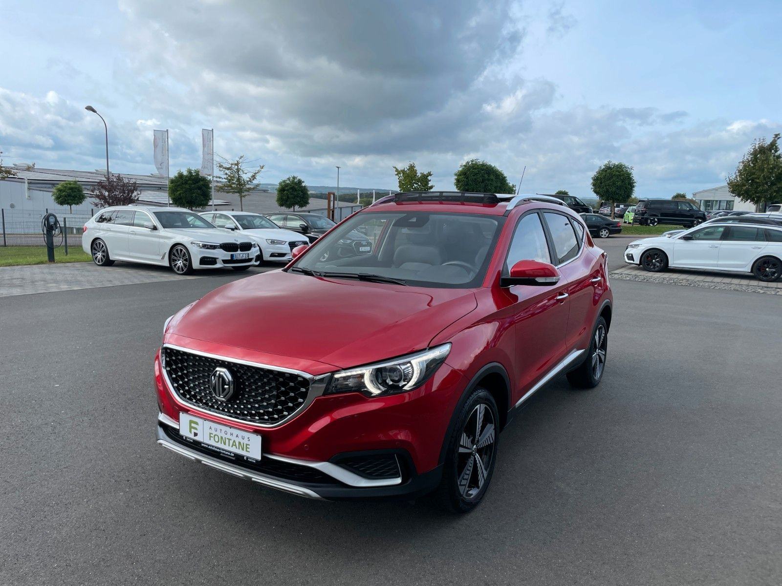 MG ZS EV LUXURY PANORAMA ACC-TEMPOMAT KOŽA 44 kWh 263km WLTP, pogled izvana - slika 5